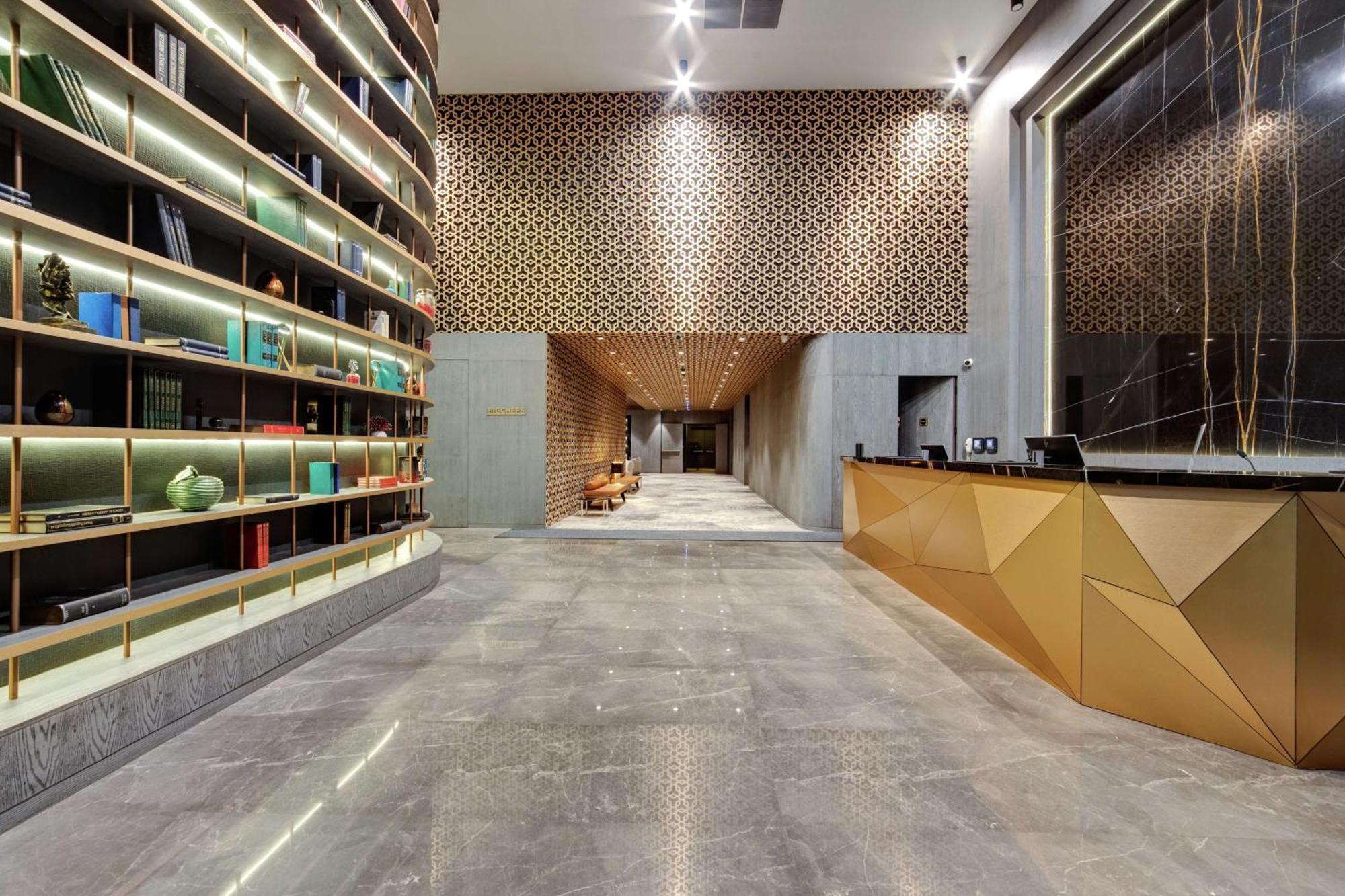 阿达纳希尔顿逸林酒店 外观 照片
